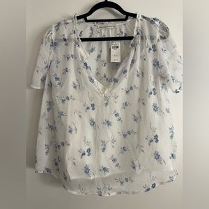NWT Abercrombie tie front floral chiffon blouse, Medium